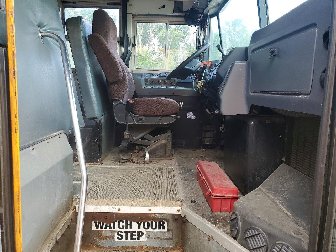 2012 BLUEBIRD SCHOOL BUS