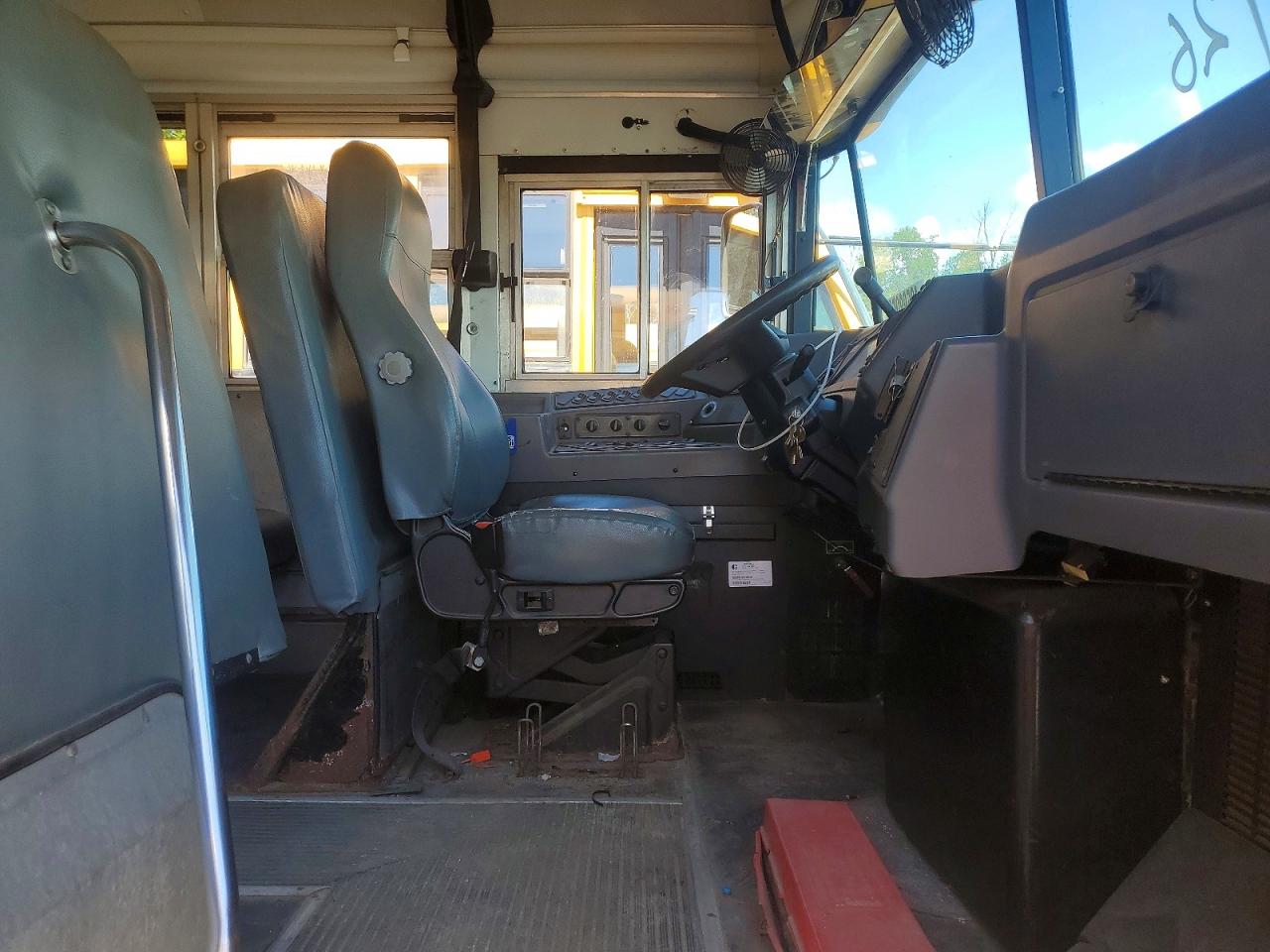 2012 BLUEBIRD SCHOOL BUS