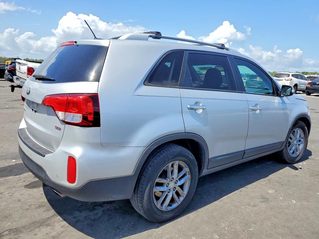 2014 KIA SORENTO