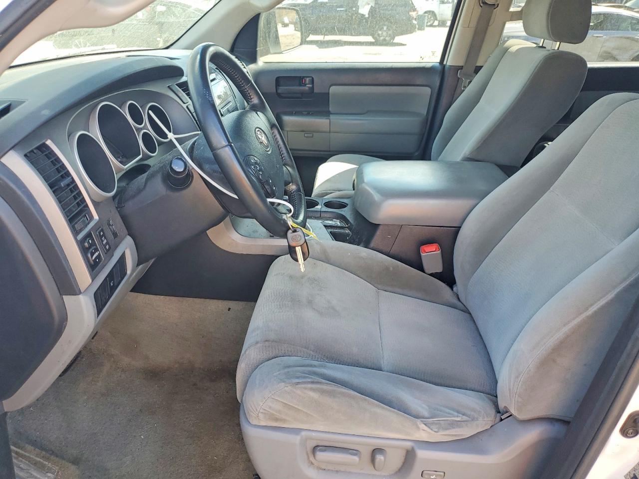 2011 TOYOTA SEQUOIA