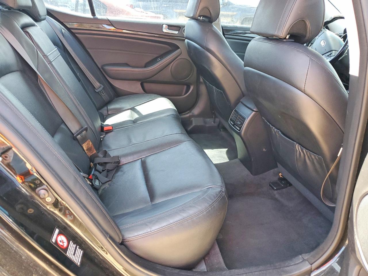 2016 KIA CADENZA