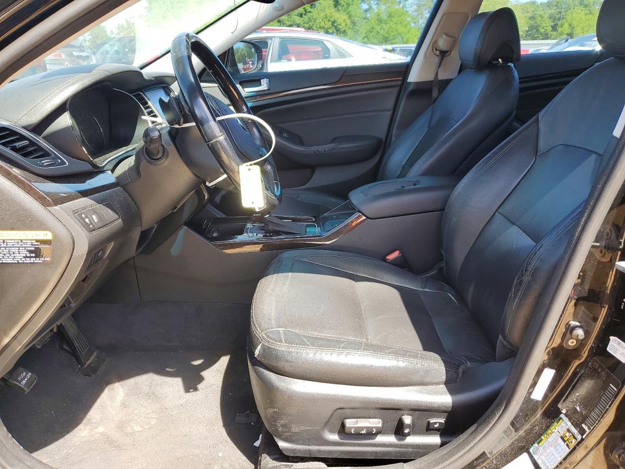 2016 KIA CADENZA