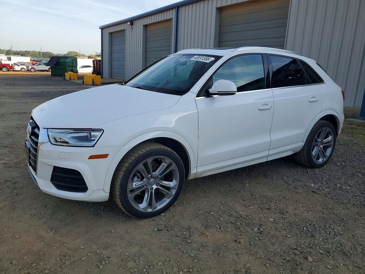 2016 AUDI Q3