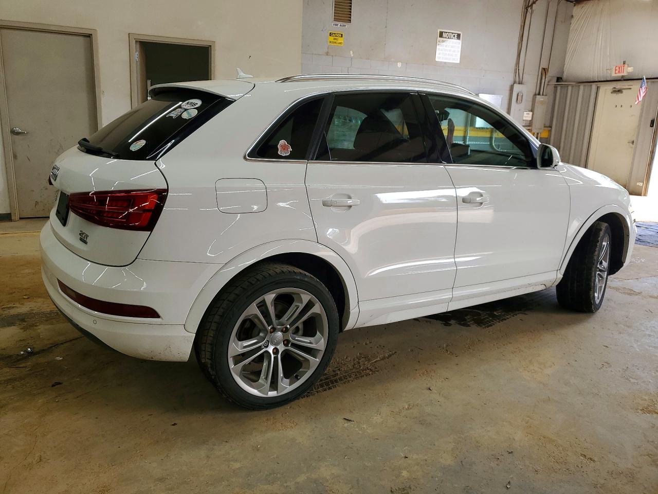 2016 AUDI Q3