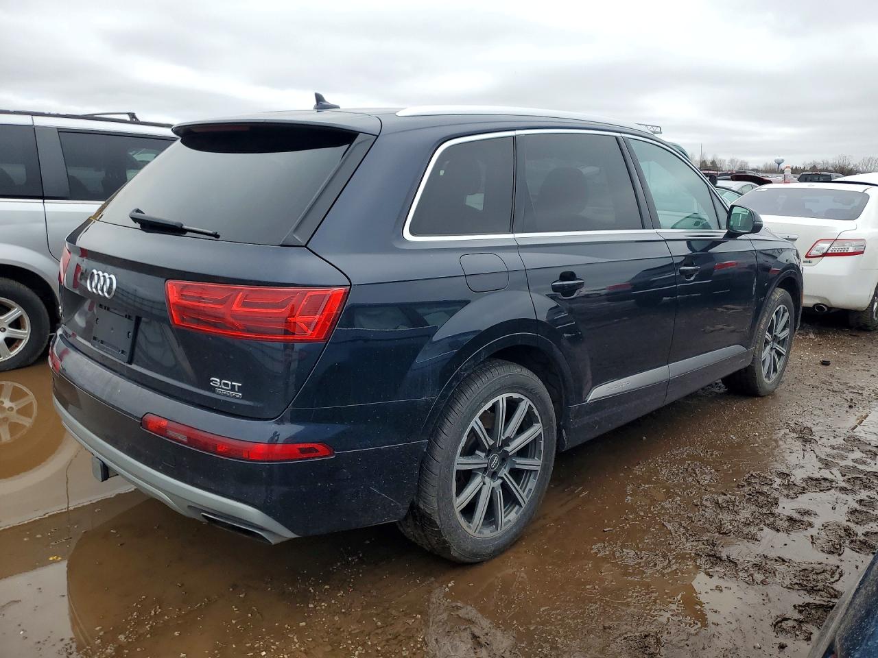 2017 AUDI Q7
