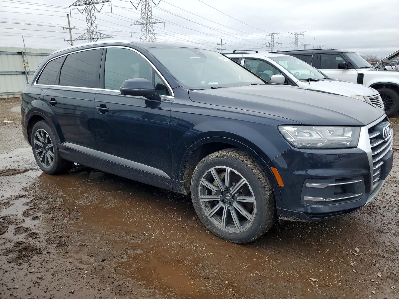 2017 AUDI Q7