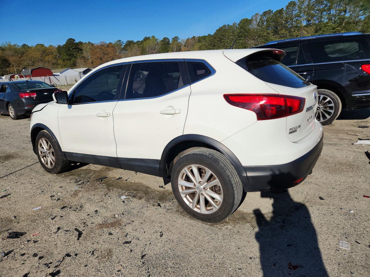 2017 NISSAN ROGUE