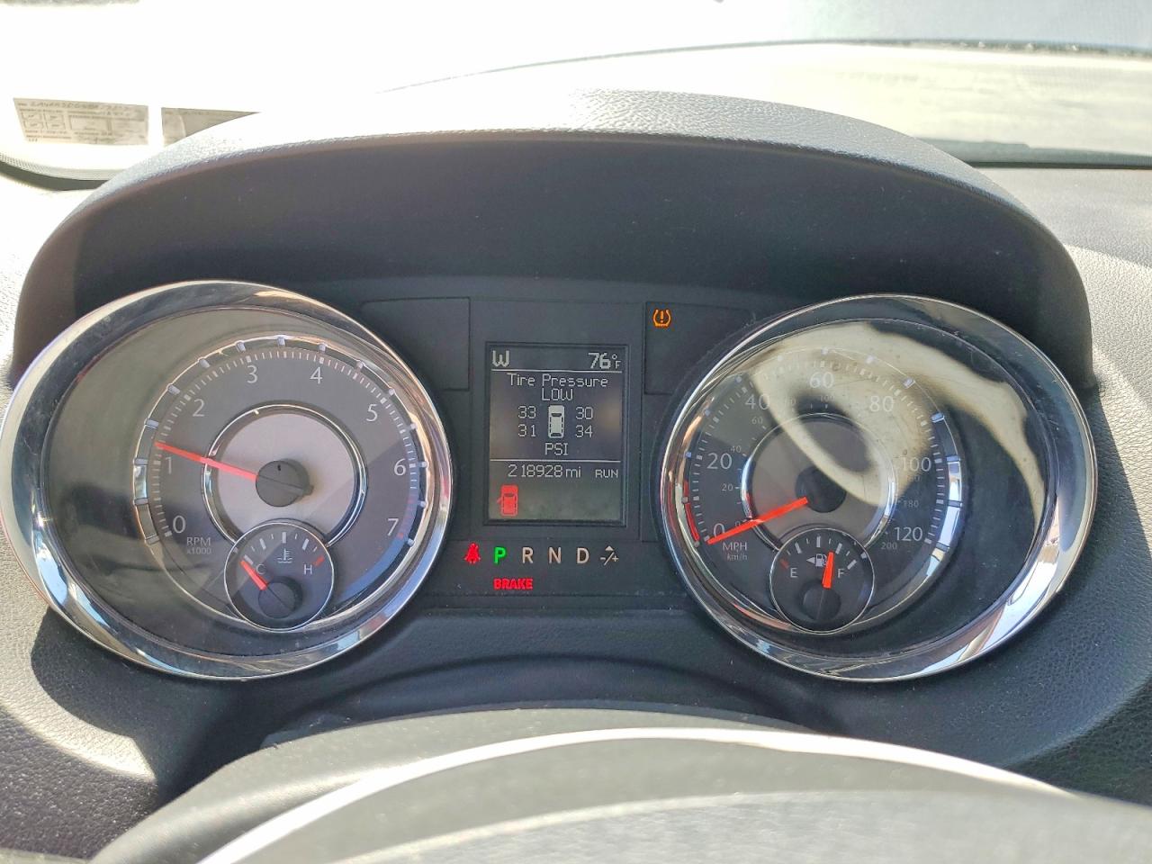 2011 CHRYSLER MINIVAN