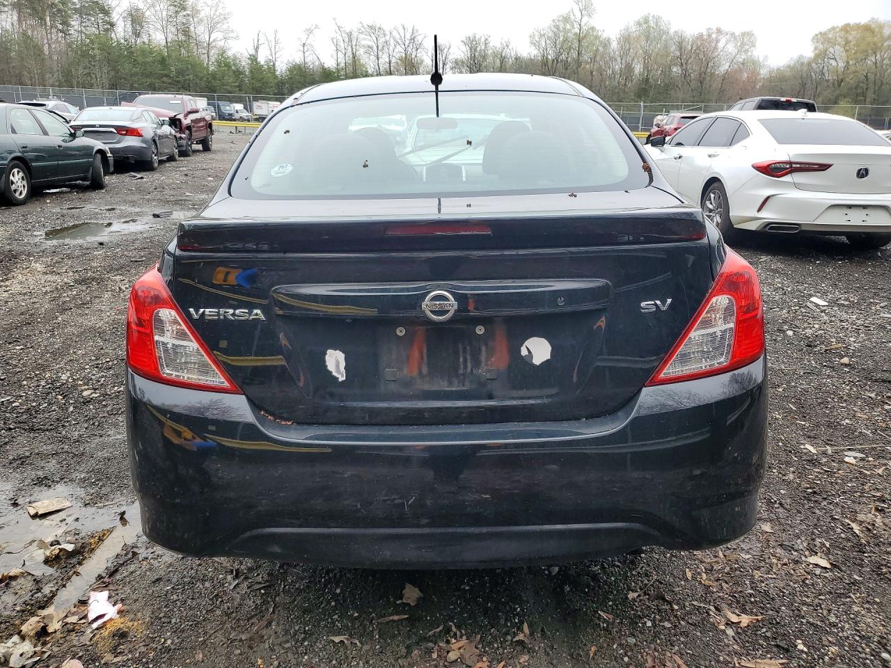2019 NISSAN VERSA