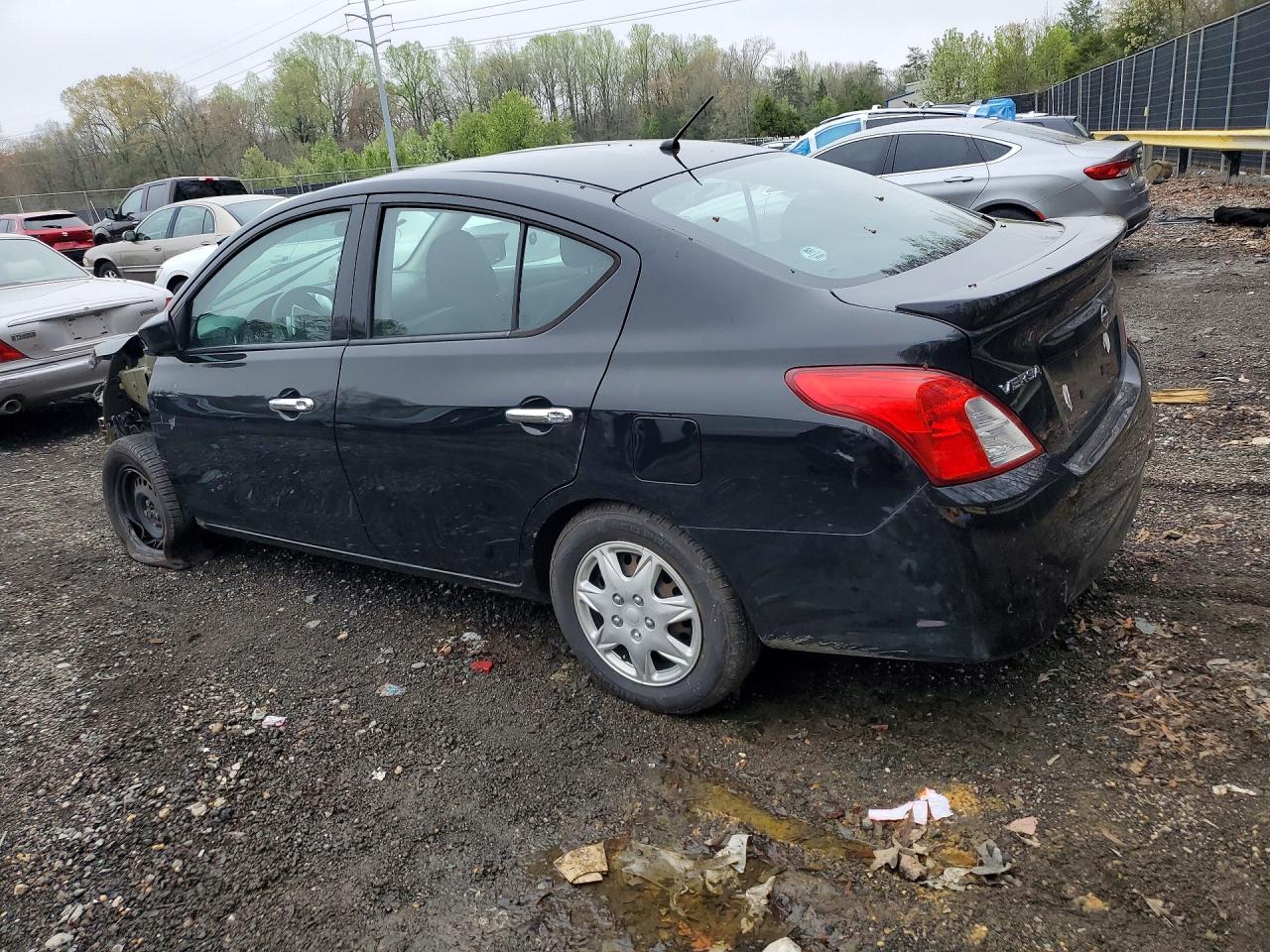 2019 NISSAN VERSA