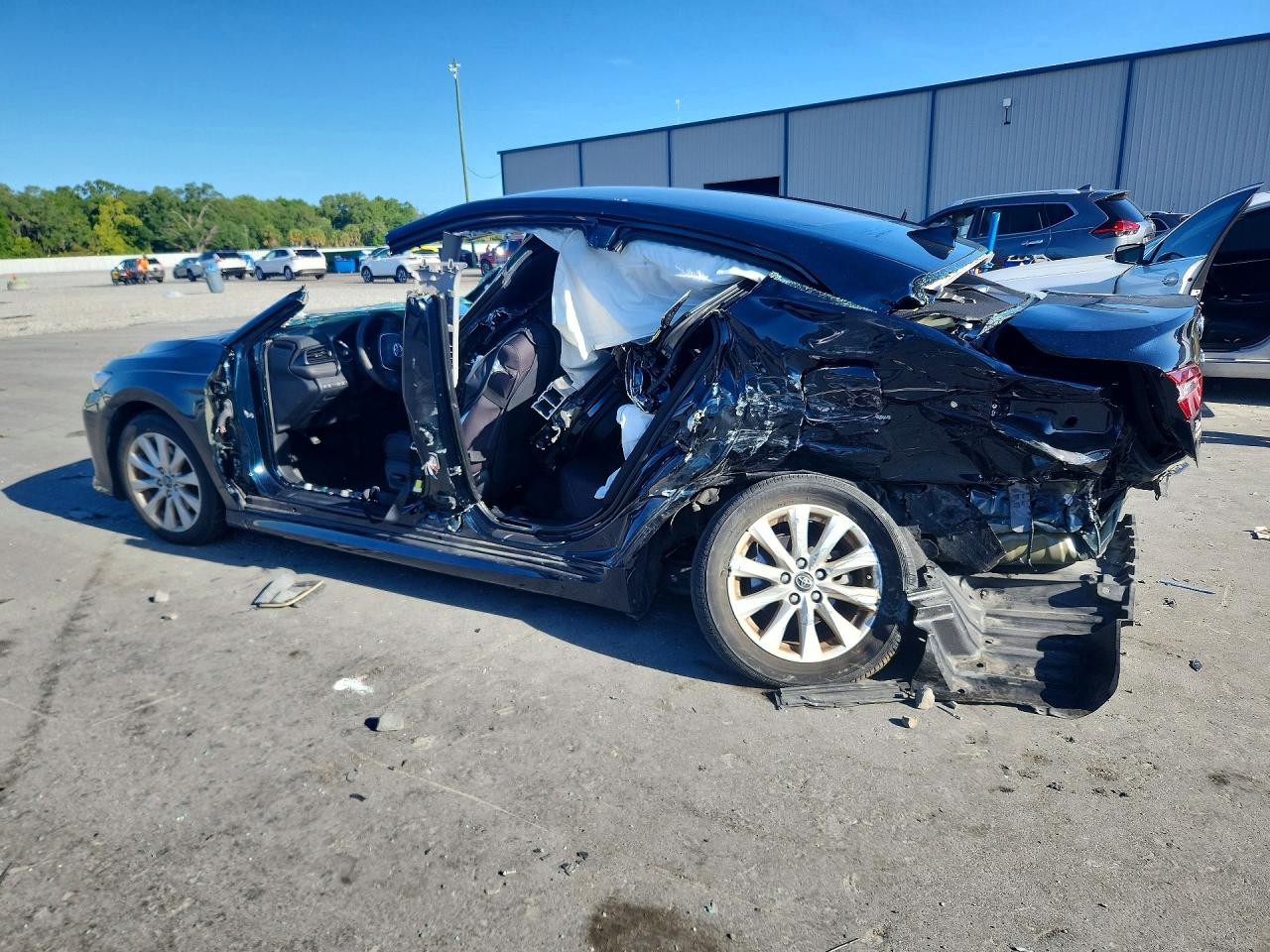 2019 TOYOTA CAMRY