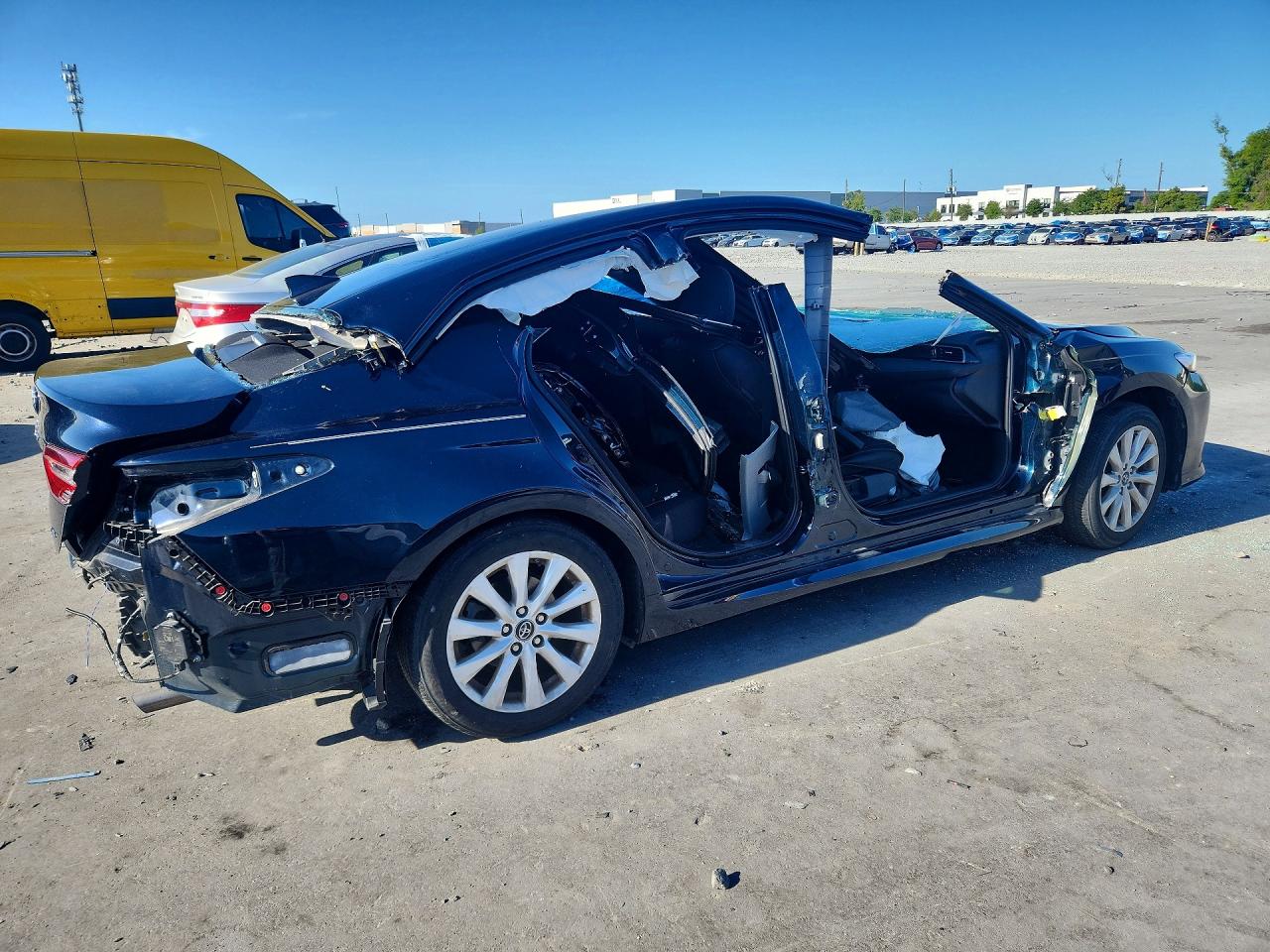 2019 TOYOTA CAMRY