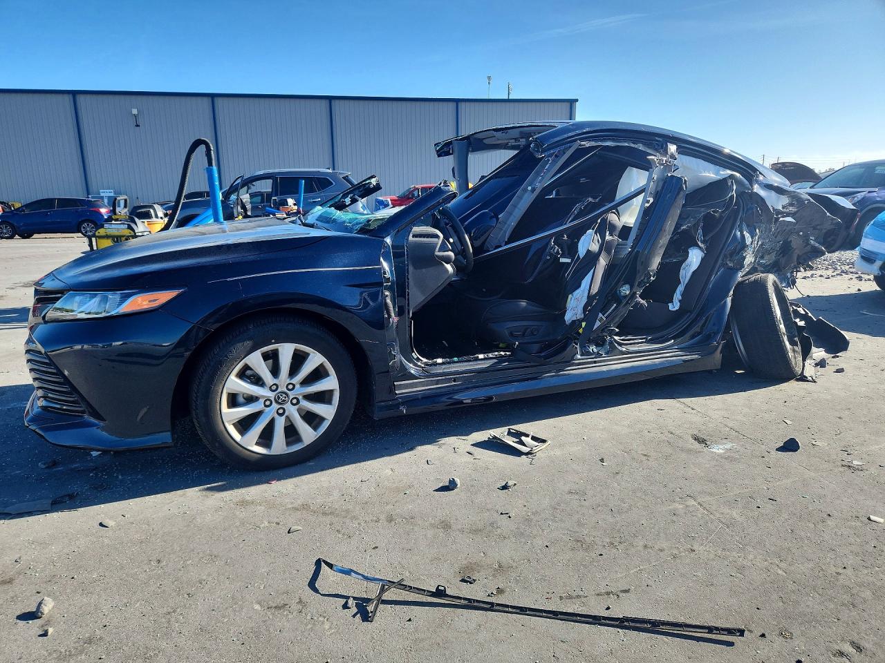 2019 TOYOTA CAMRY