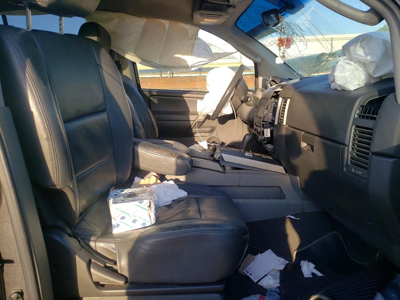 2006 NISSAN ARMADA