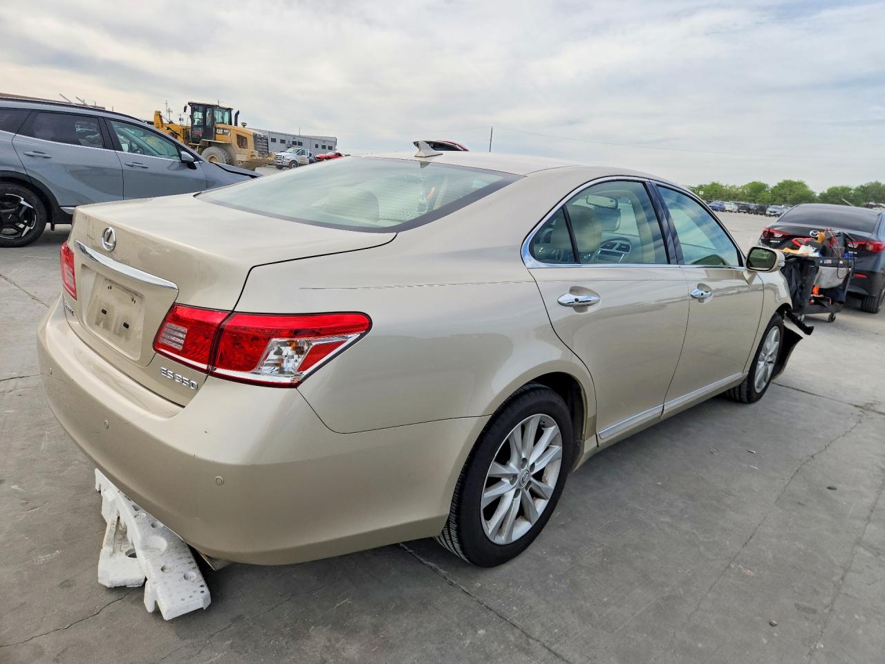 2011 LEXUS ES350