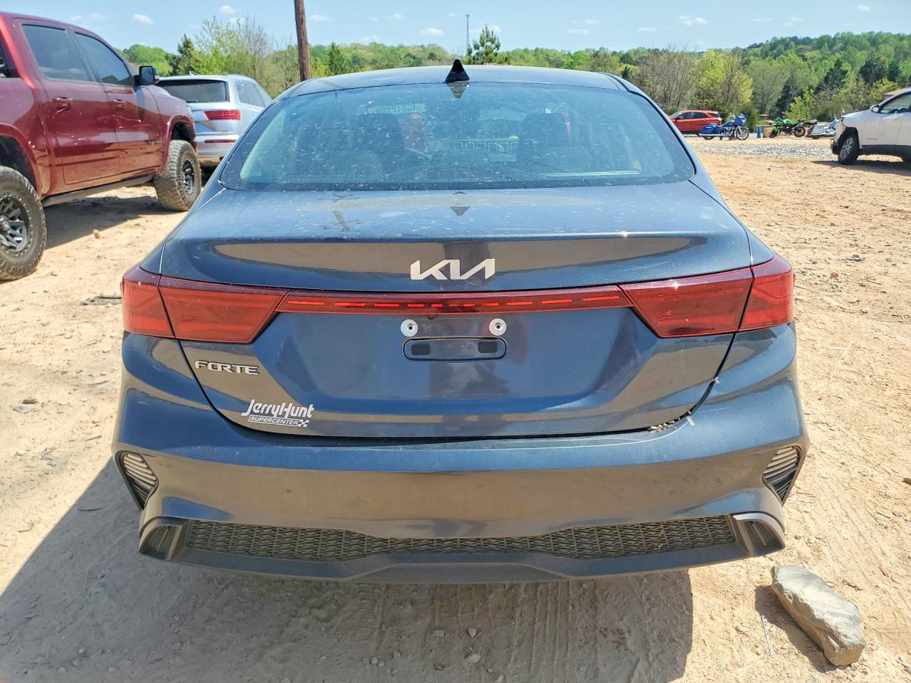 2023 KIA FORTE LXS