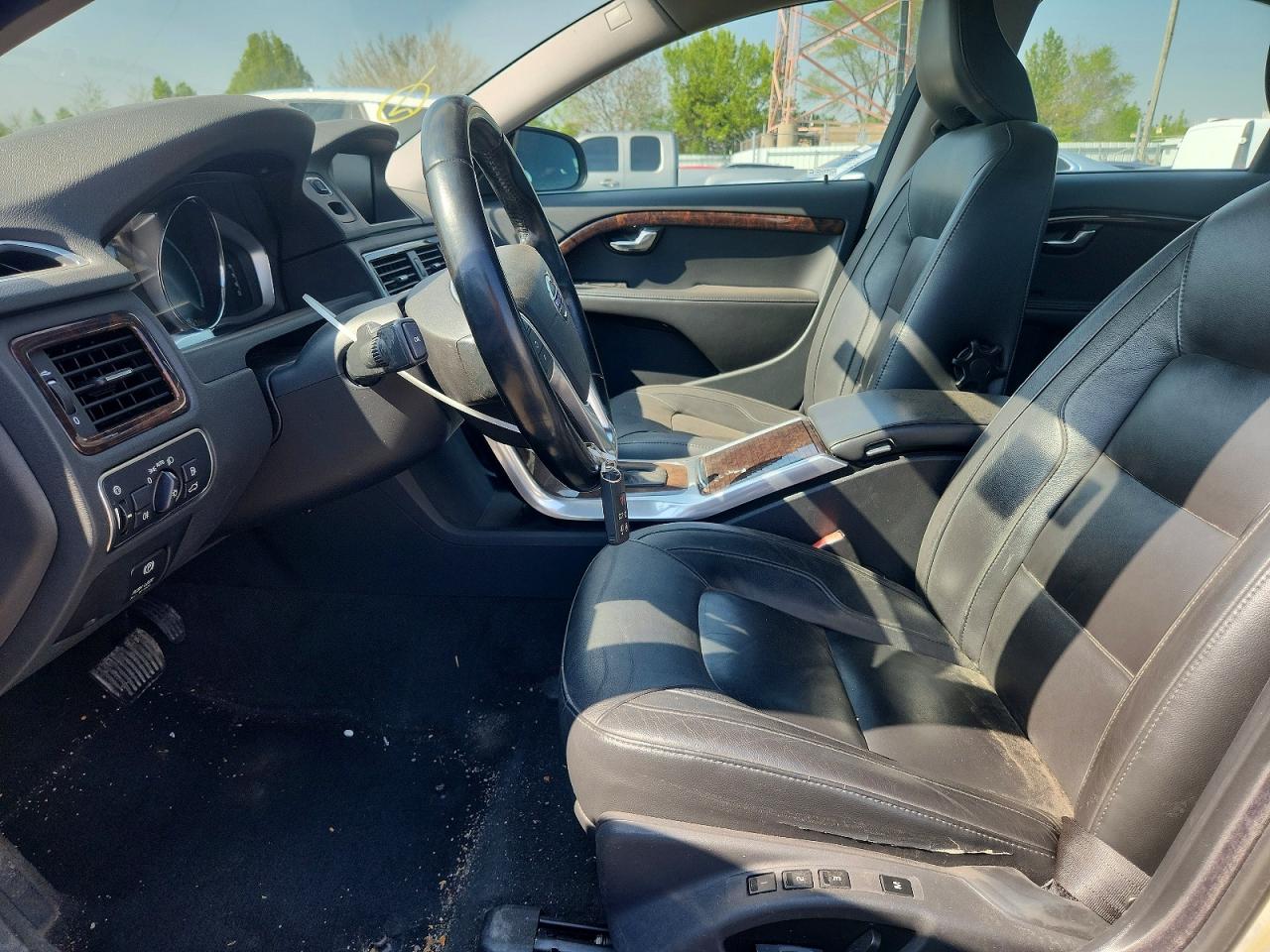 2015 VOLVO S80