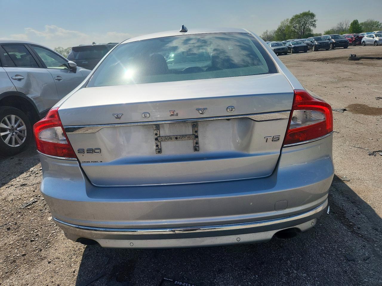 2015 VOLVO S80