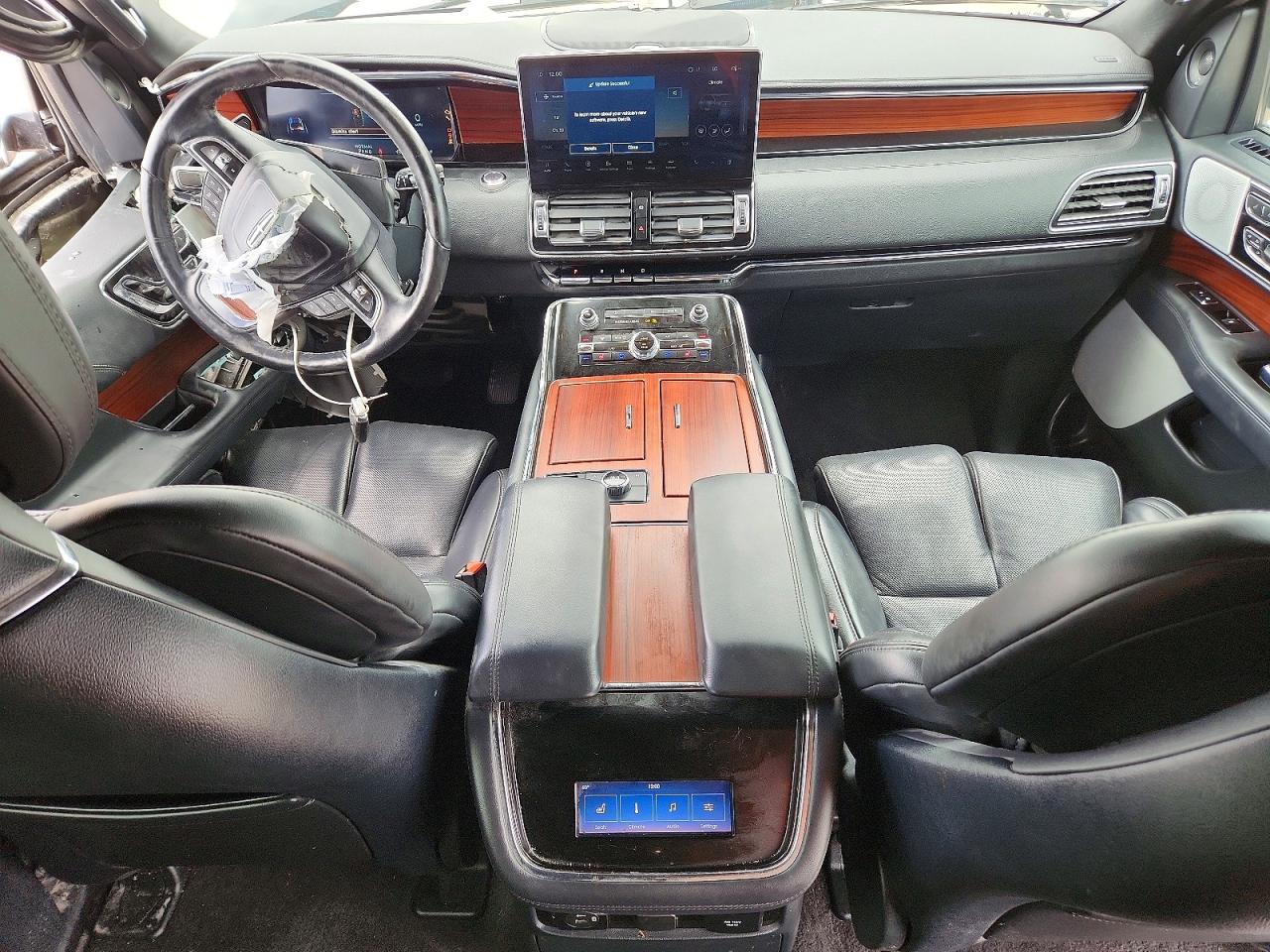 2023 LINCOLN NAVIGATOR