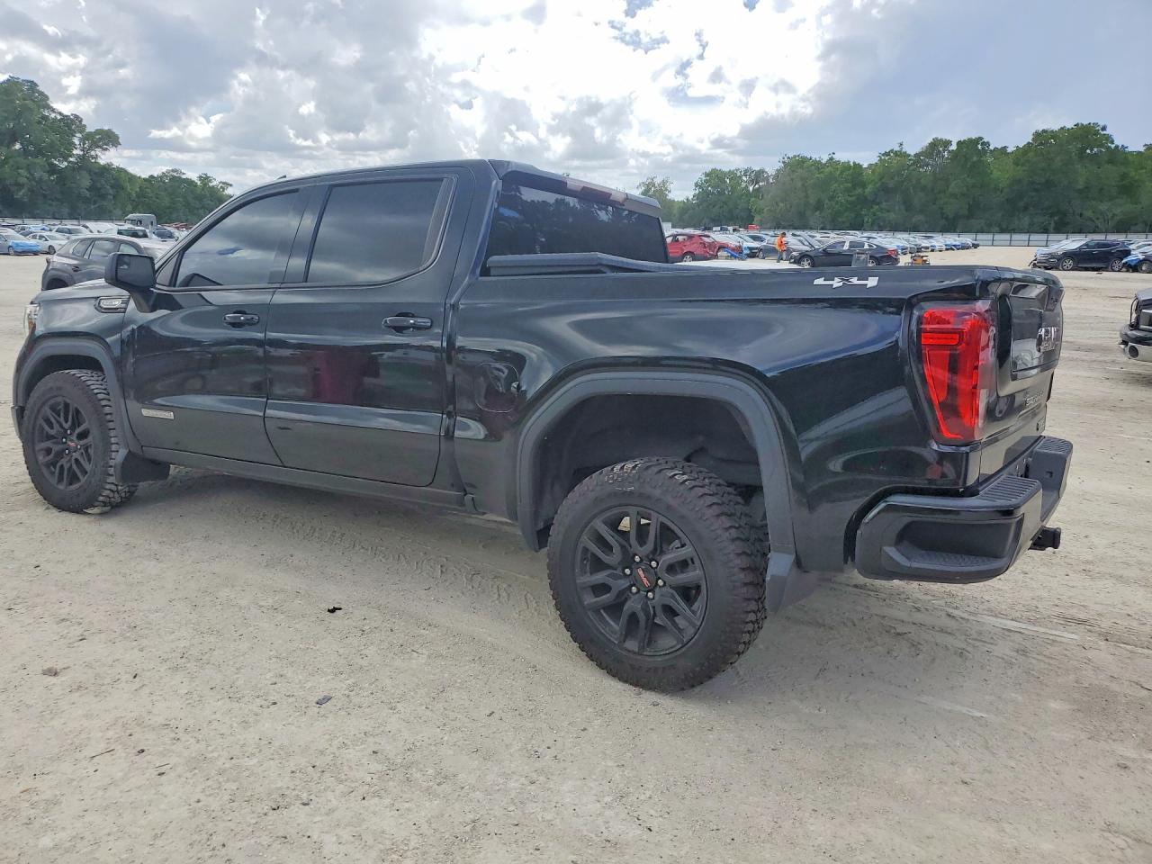 2022 GMC SIERRA