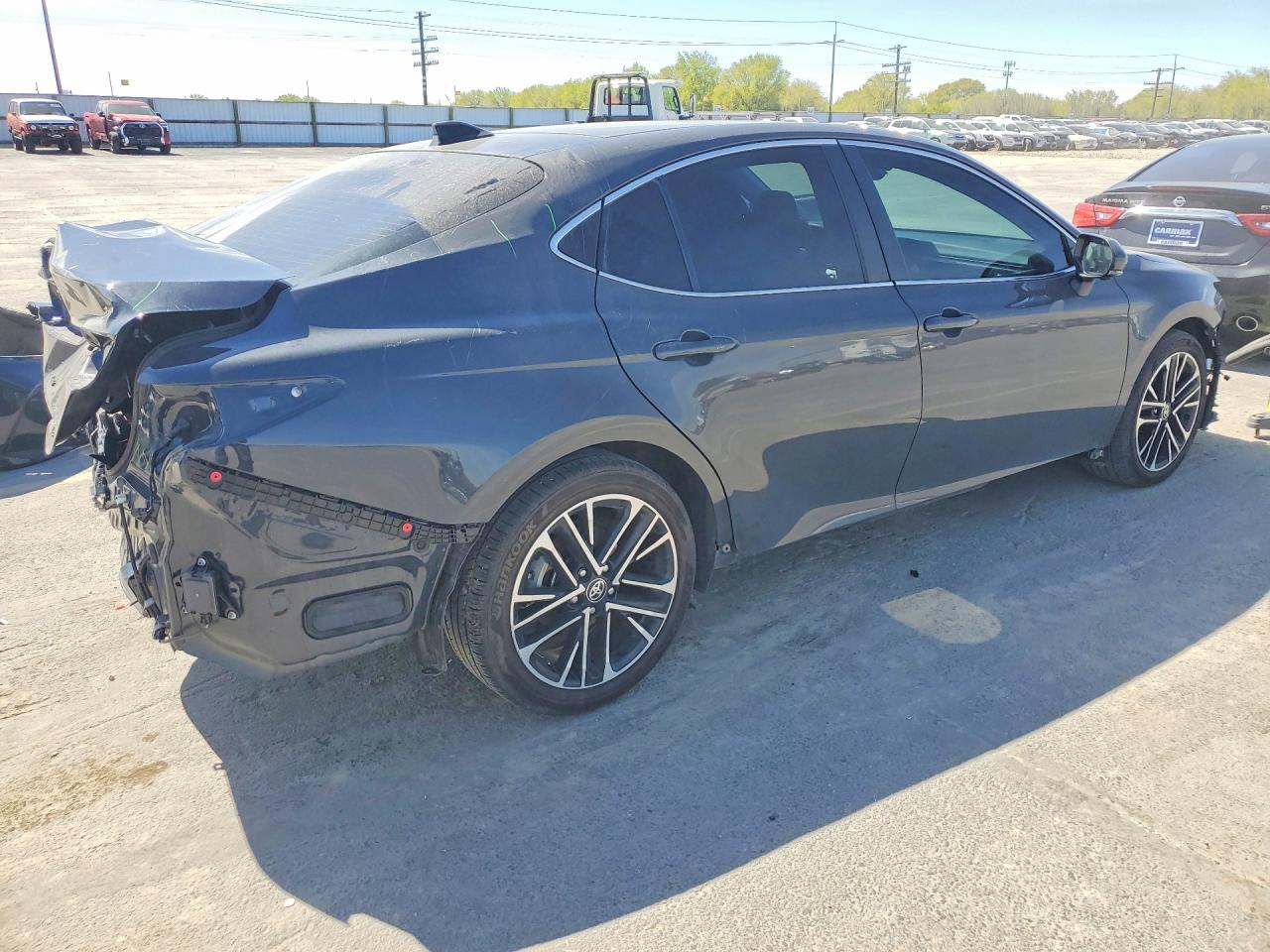 2025 TOYOTA CAMRY