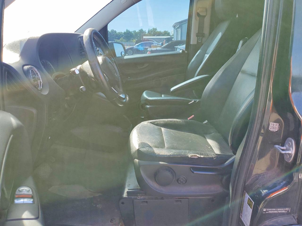 2016 MERCEDES BENZ METRIS