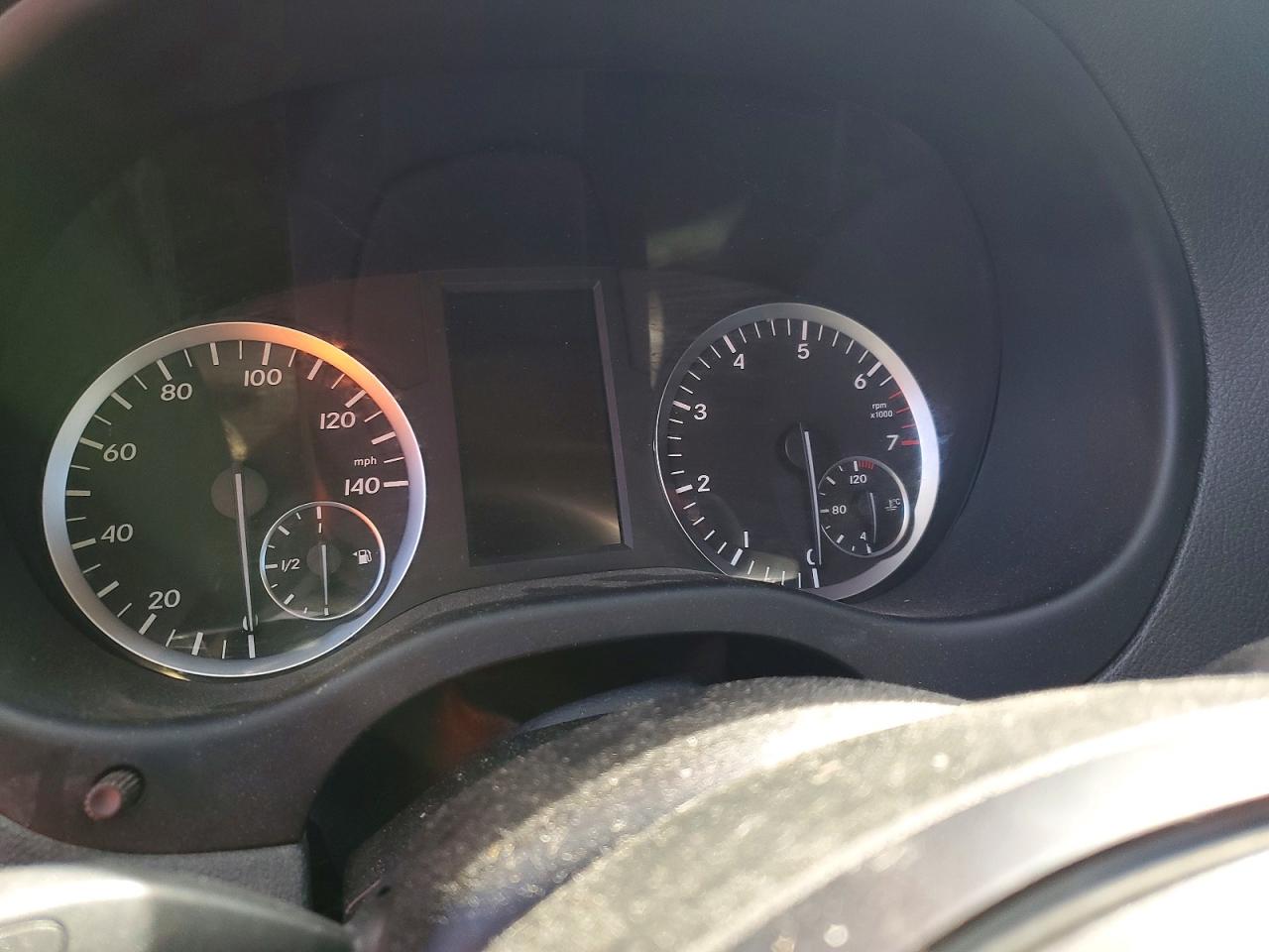 2016 MERCEDES BENZ METRIS