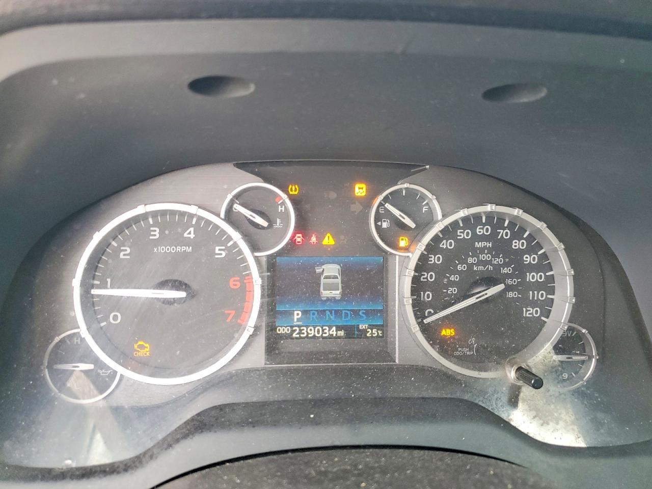 2016 TOYOTA TUNDRA