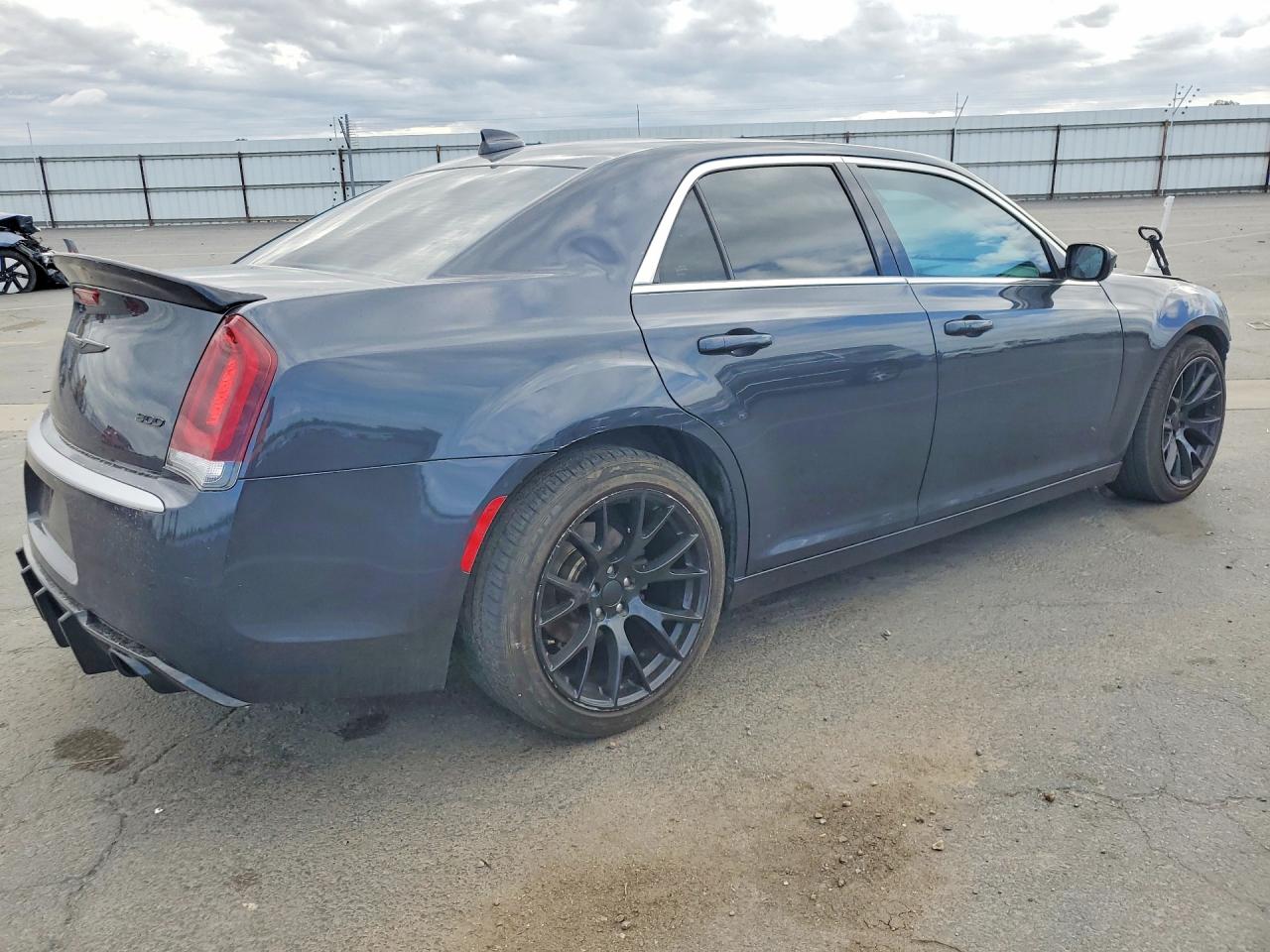 2016 CHRYSLER 300