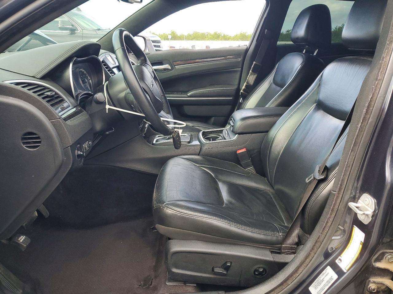 2016 CHRYSLER 300