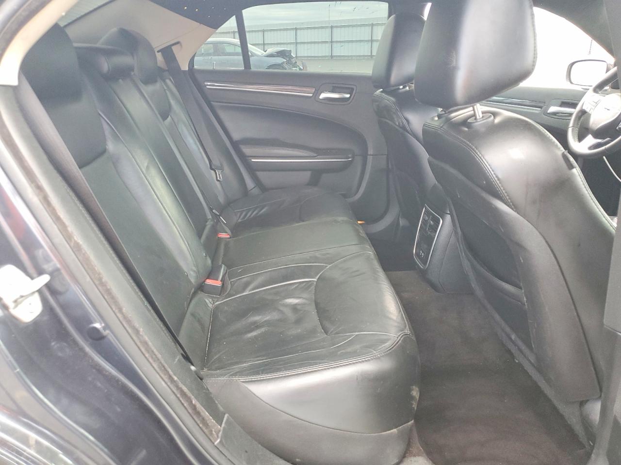 2016 CHRYSLER 300