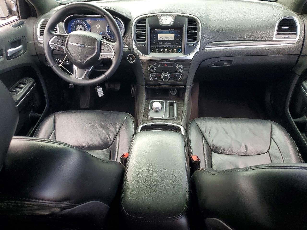 2016 CHRYSLER 300