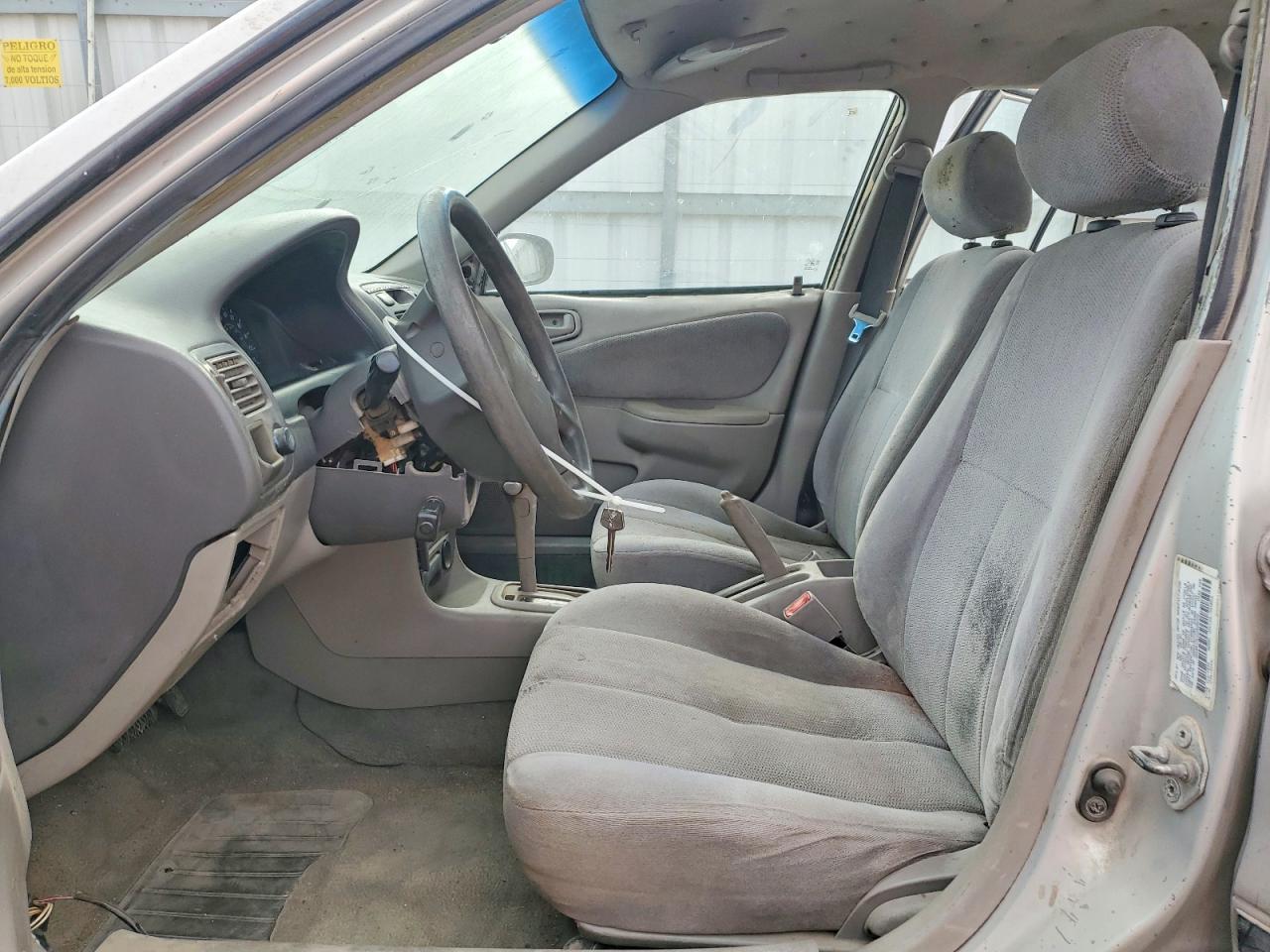 2002 TOYOTA COROLLA