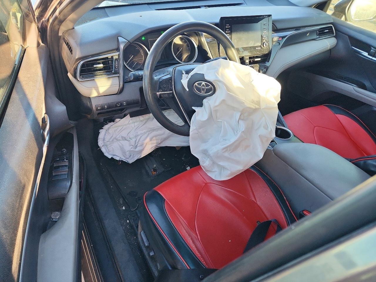 2021 TOYOTA CAMRY SOLA