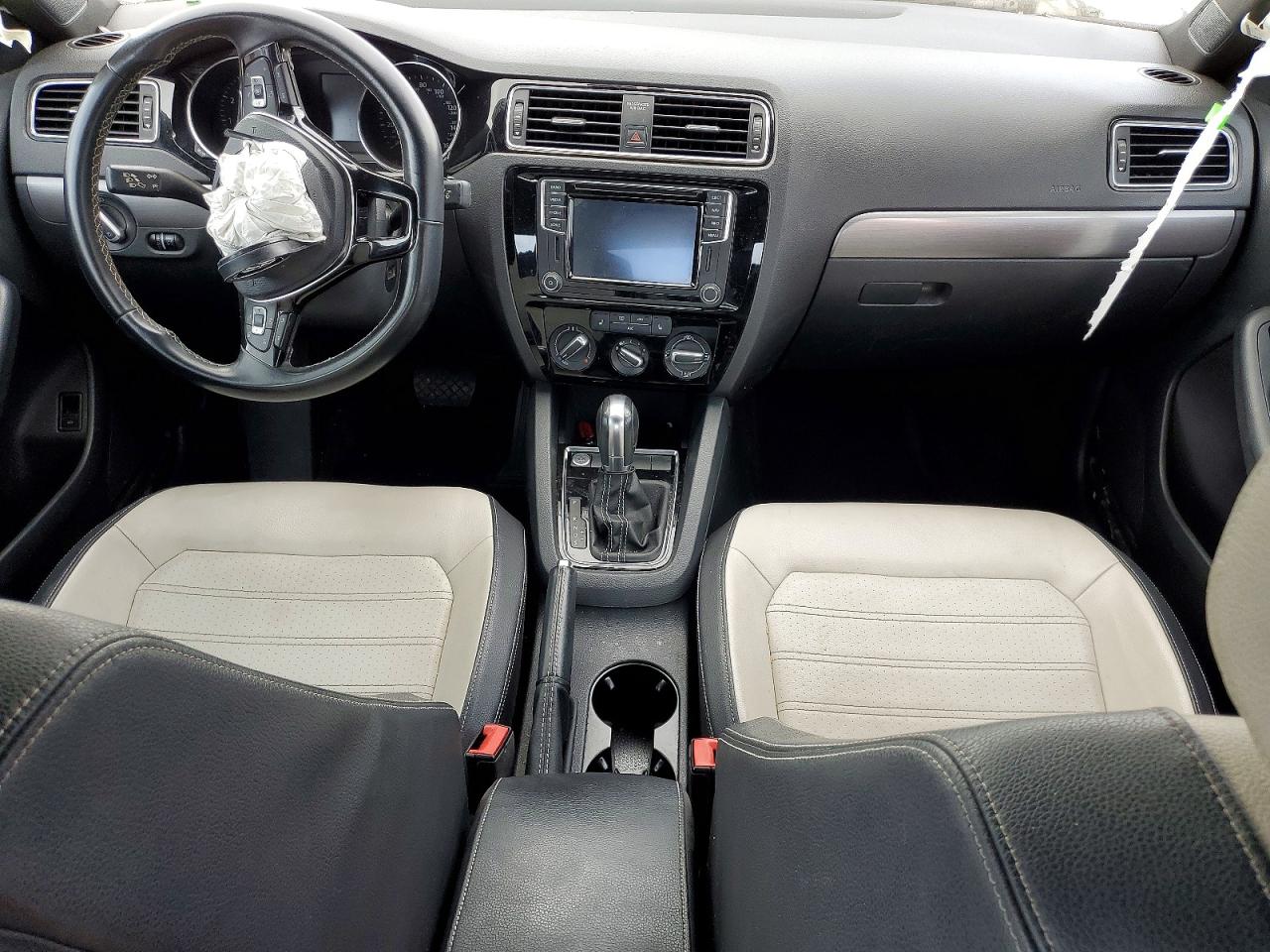 2016 VOLKSWAGEN JETTA