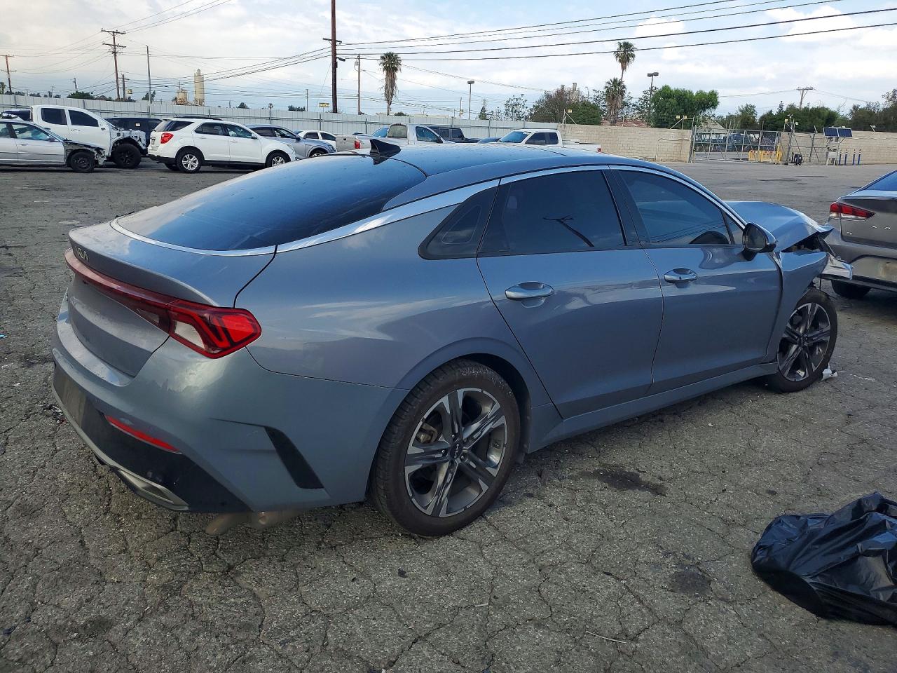 2022 KIA K5