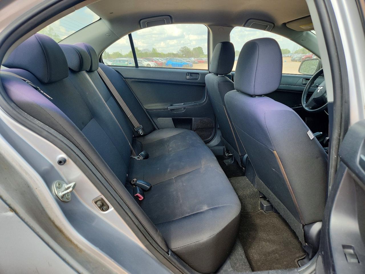 2010 MITSUBISHI LANCER