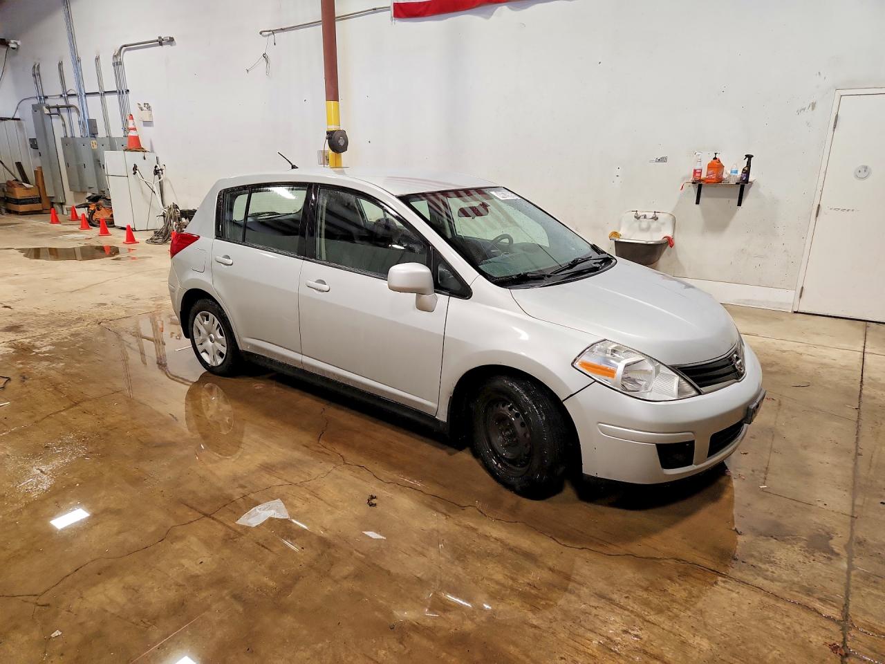 2012 NISSAN VERSA