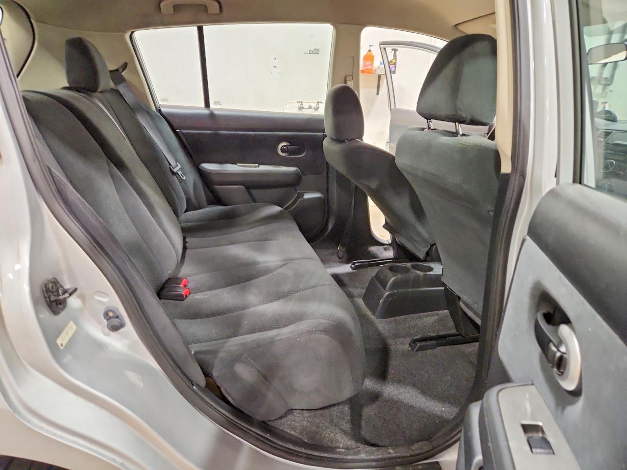 2012 NISSAN VERSA