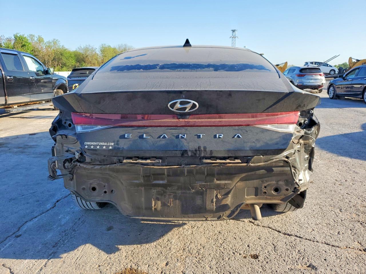 2023 HYUNDAI ELANTRA