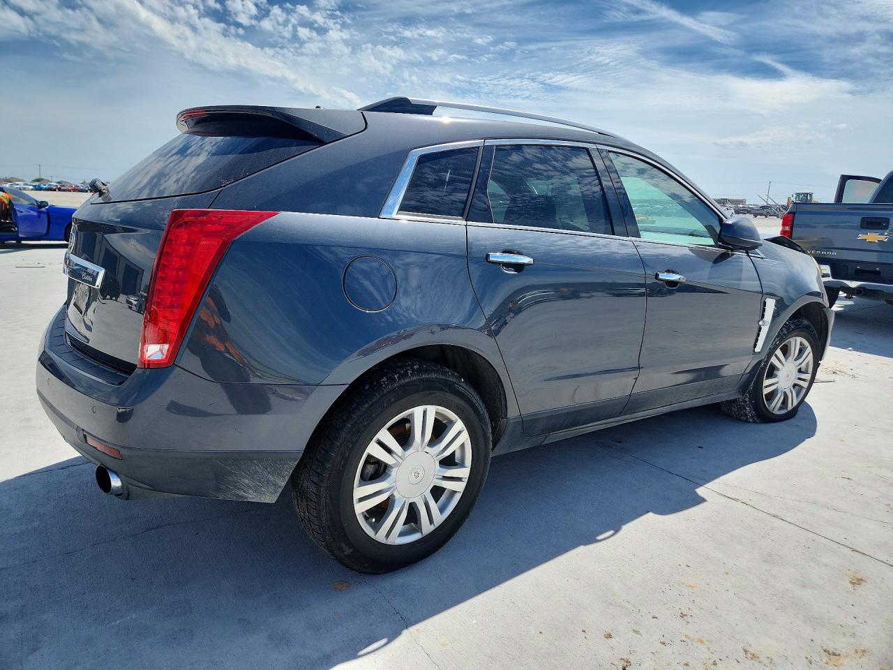 2011 CADILLAC SRX