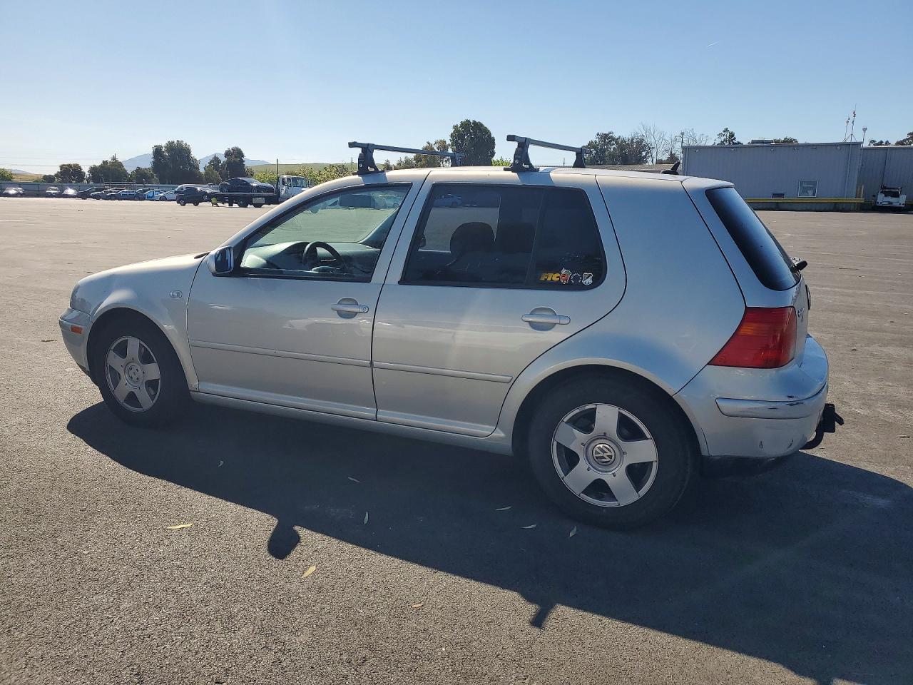 2000 VOLKSWAGEN GOLF