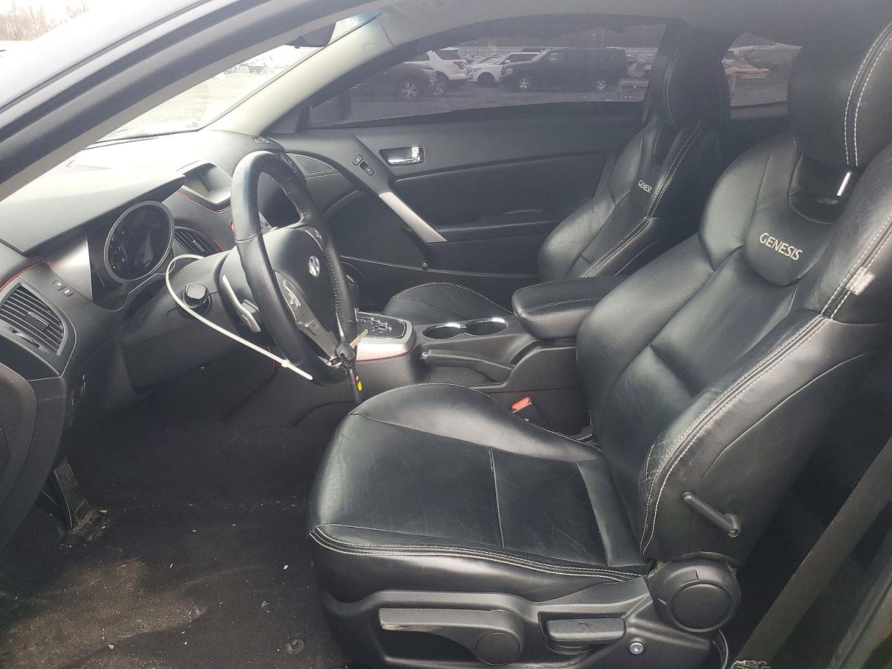 2010 HYUNDAI GENESIS