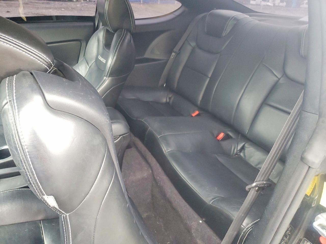 2010 HYUNDAI GENESIS