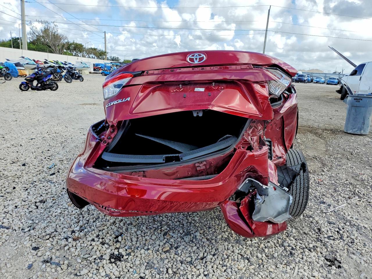 2025 TOYOTA COROLLA