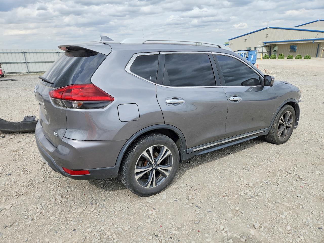 2018 NISSAN ROGUE