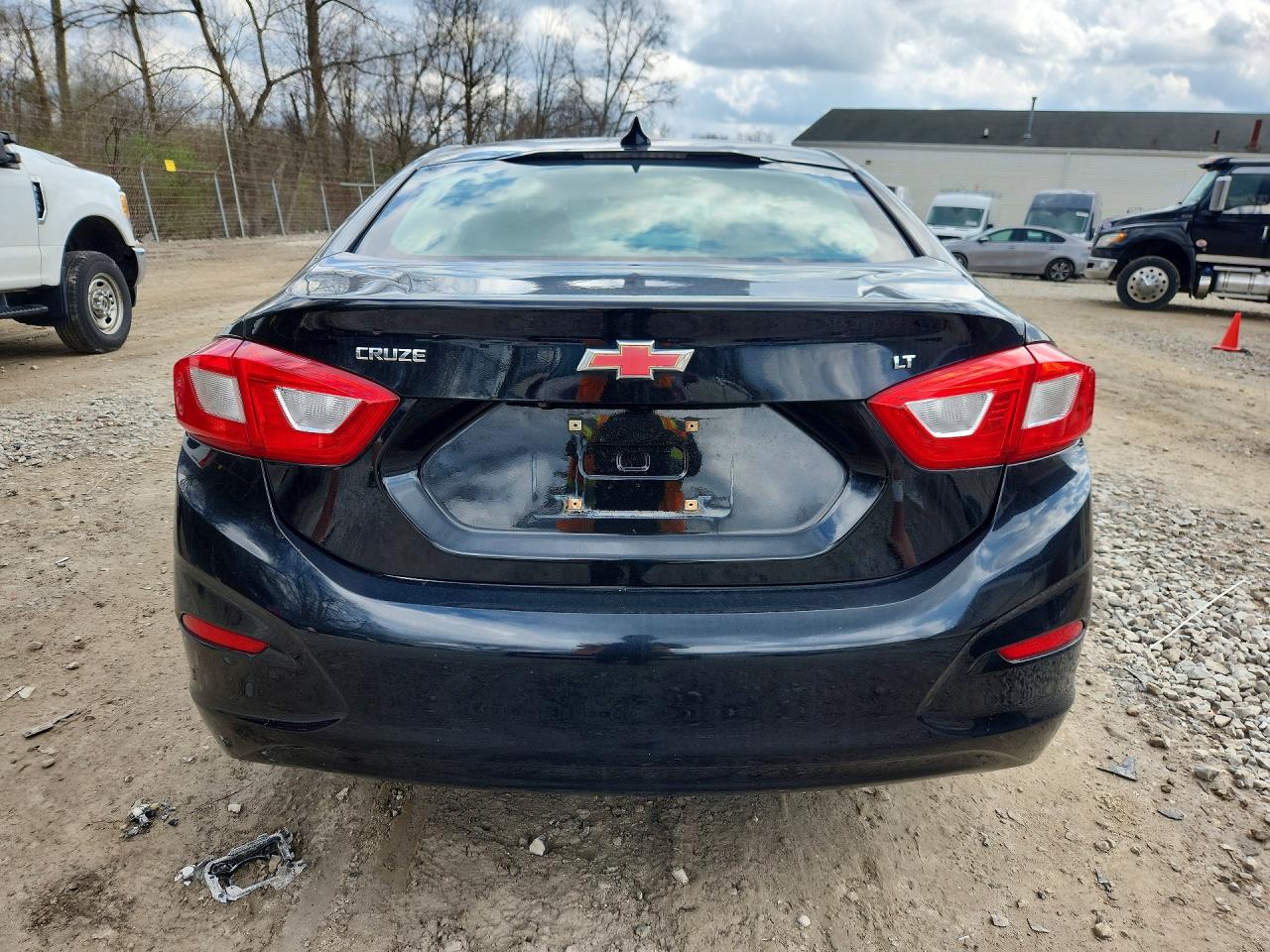 2016 CHEV CRUZE