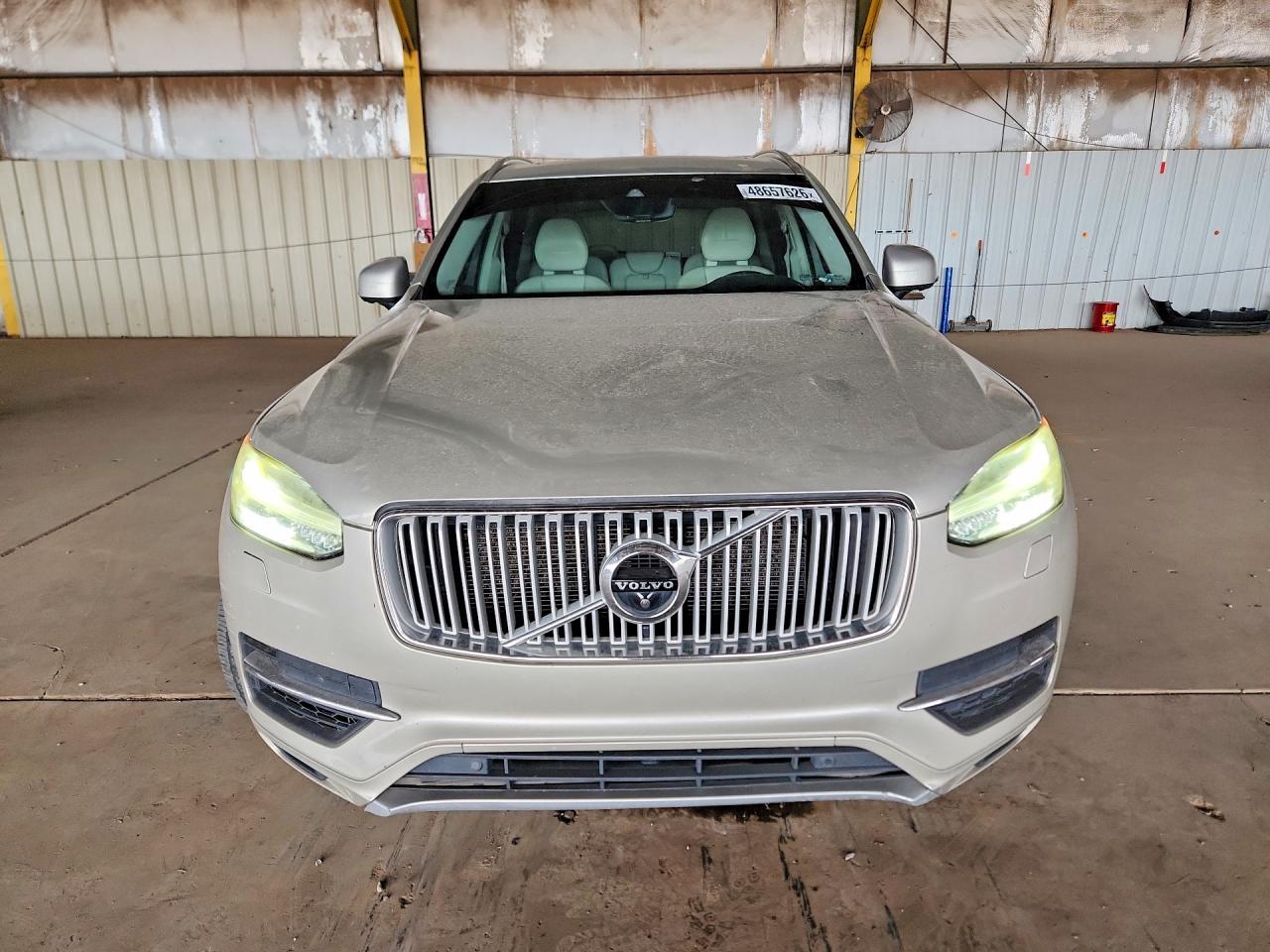 2016 VOLVO XC90