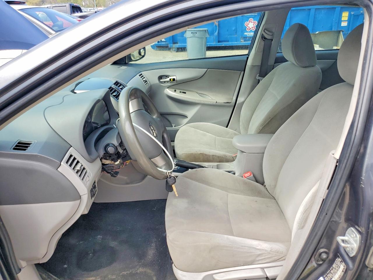 2010 TOYOTA COROLLA