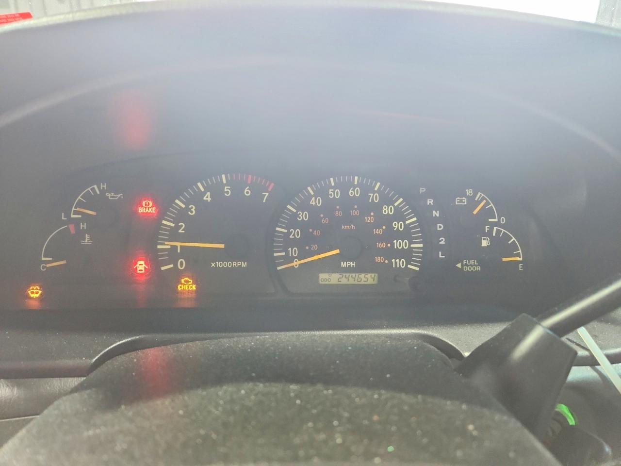 2004 TOYOTA TUNDRA